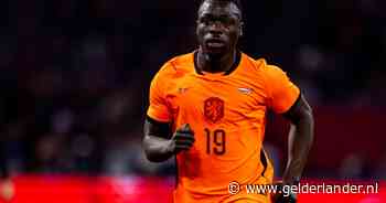 LIVE WK voetbal | Oranje verrassend met Brian Brobbey tegen Zweden, ook Frenkie de Jong aan aftrap