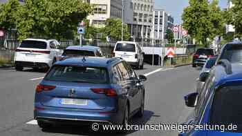 Wolfsburgs Straßen: Wo Autofahrer, Radler und Fußgänger leiden