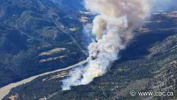 Dozens of homes evacuated as out-of-control wildfire threatens Lytton, B.C.