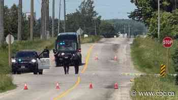 6th person dead in hospital after fatal collision in Mapleton, Ont., police say