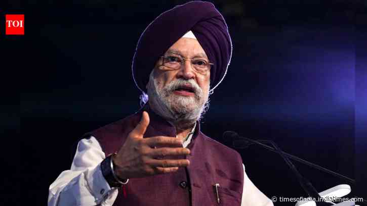 Petrol, diesel rates may ease as cheaper crude arrives, says oil minister Puri