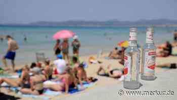 Urlaubsinsel am Limit: Provokante Banner heizen Debatte über Sauftourismus an
