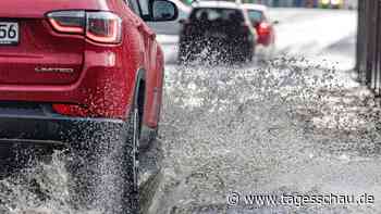 Wetter: Schäden durch Hitze und Gewitter - und es bleibt heiß