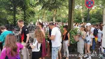 Einlass-Stopp im Stadtpark vor Deutschlandspiel – Warm-Up auf St. Pauli