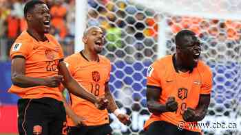 Brian Brobbey, Cody Gakpo strike twice each as Netherlands routs Sweden 5-1 to lead Group F