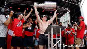 Canes fans jam Raleigh for Stanley Cup parade