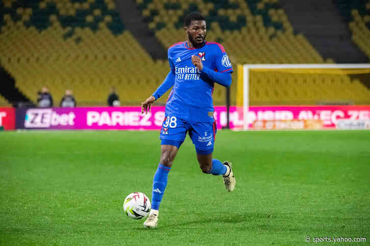 Crystal Palace Consider Lyon Deal as Contract Situation Opens Door