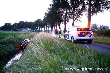 Drie inzittenden vluchten na auto te water