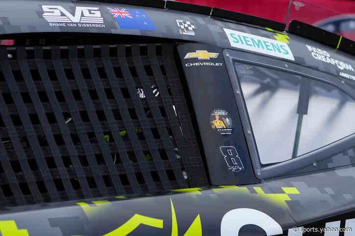 Shane van Gisbergen captures the pole for inaugural NASCAR race at Naval Base Coronado
