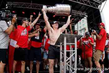 Hurricanes fans jam into downtown Raleigh for Stanley Cup parade and rally