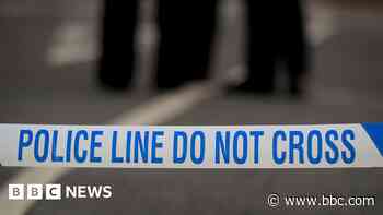 Murder hunt begins after boy stabbed in Battersea