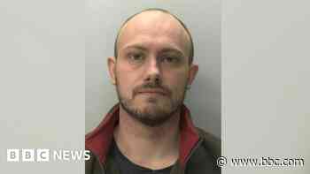 Former PC jailed for targeting vulnerable women for sex