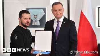 Zelensky returns highest Polish honour after award stripped