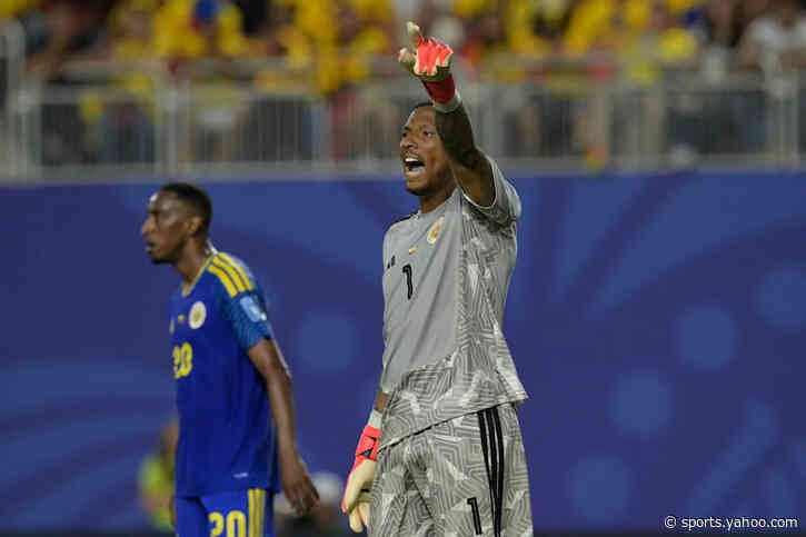 Curaçao goalkeeper makes legendary World Cup history 🧤