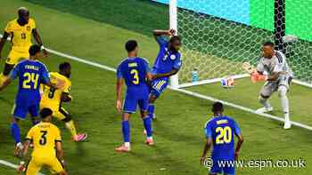 Curaçao GK Room ties Howard's WC save record in dr...