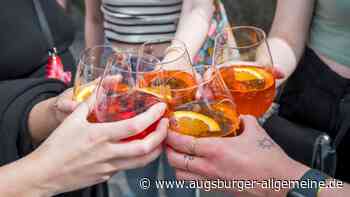 Aperol Spritz bleibt Sommerliebling – doch immer mehr Neuburger setzen auf alkoholfreie Erfrischung