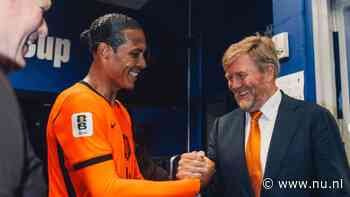 In beeld | Koning duikt op in kleedkamers Oranje en feestend Curaçao