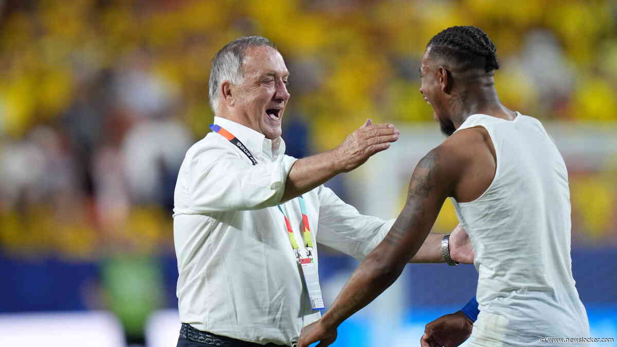 Dick Advocaat draagt WK-succes met Curaçao op aan bevolking eiland: ’Voor de mensen voor wie het leven niet altijd makkelijk is’