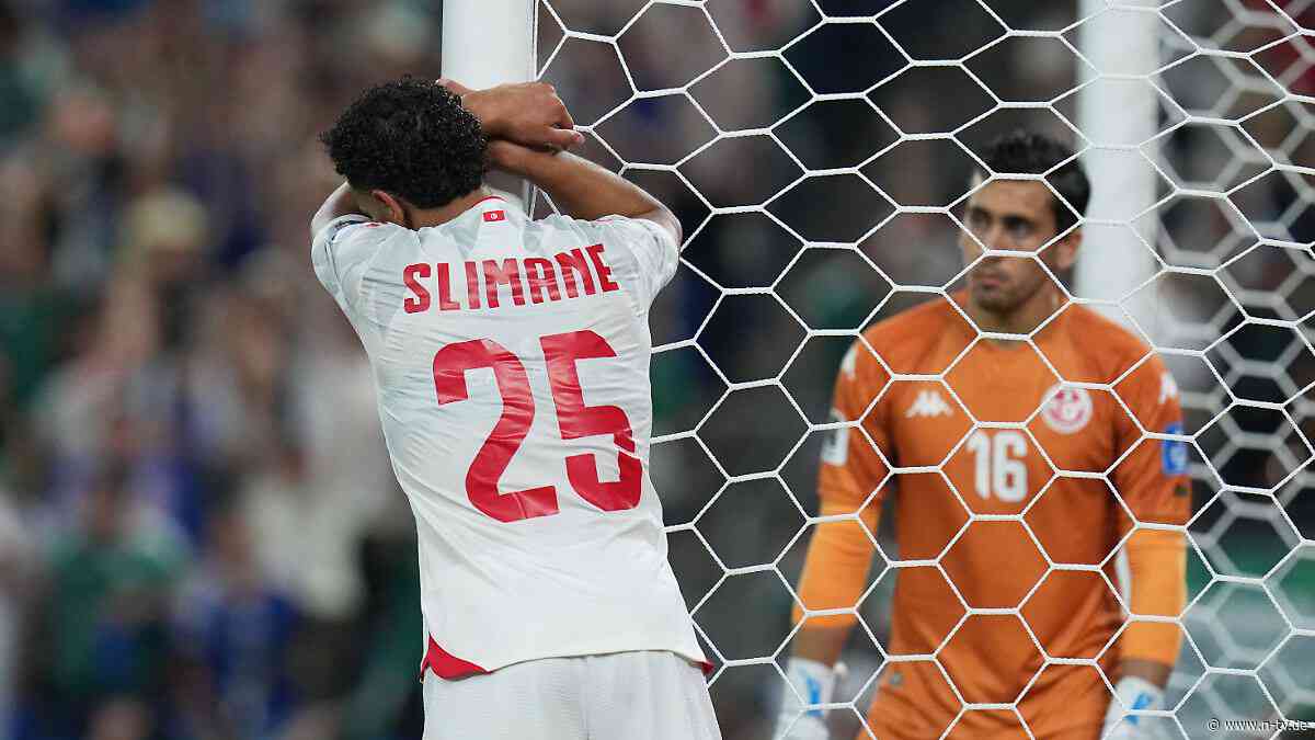 Kein Schuss aufs Tor: Debakel trotz Trainerwechsel: Japan schmeißt Tunesien aus WM