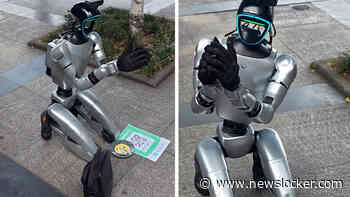 Robot bedelt op zijn knieën in China, beelden gaan wereld over: ’Geld nodig om op te laden’