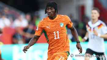 Transfer rumors, news: PSG to bid for Liverpool ta...