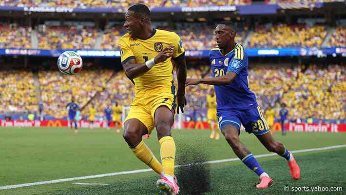 ESTUPIÑAN IN ACTION WITH ECUADOR