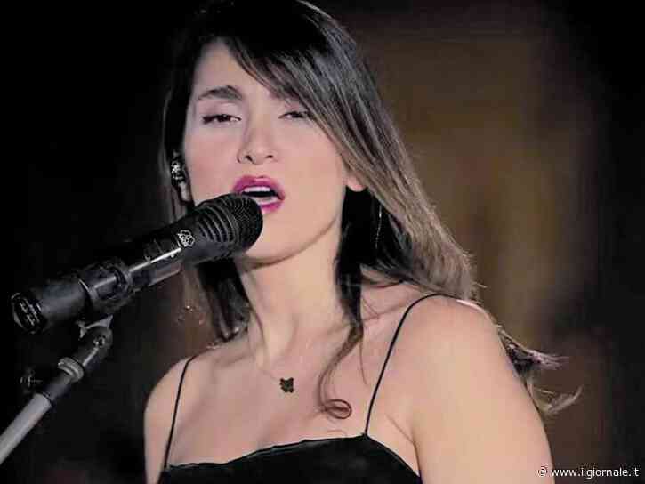 La cantante Parastoo condannata a 74 frustate per un video sul web