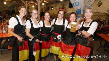Traumfinale bei der Tüßlinger Dult: Tracht, Festbier und Public Viewing