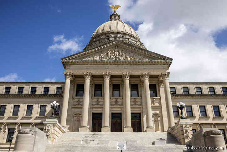 Mississippi tried redistricting in 2001 special session. The majority party fumbled