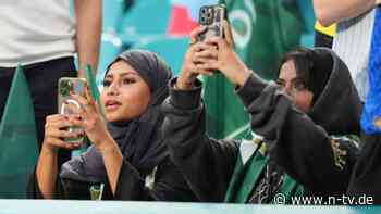 Öl-Protest an Stadien: Wie Saudi-Arabien schon bei dieser WM so manche Fäden zieht