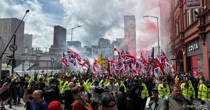 Hundreds of Britain First protesters set off flares in Birmingham