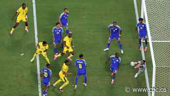 Curacao's Eloy Room makes 15 saves, sends island nation to 0-0 draw with Ecuador in World Cup