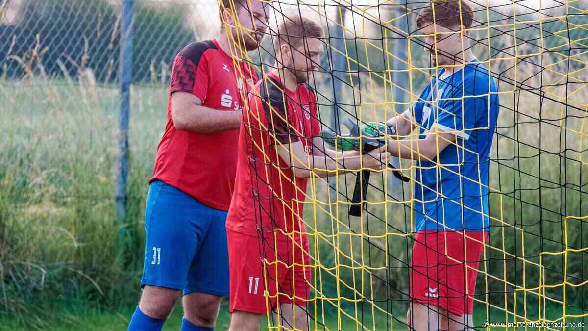 VfB Hallbergmoos verliert 1:4 – Feldspieler muss 64 Minuten ins Tor