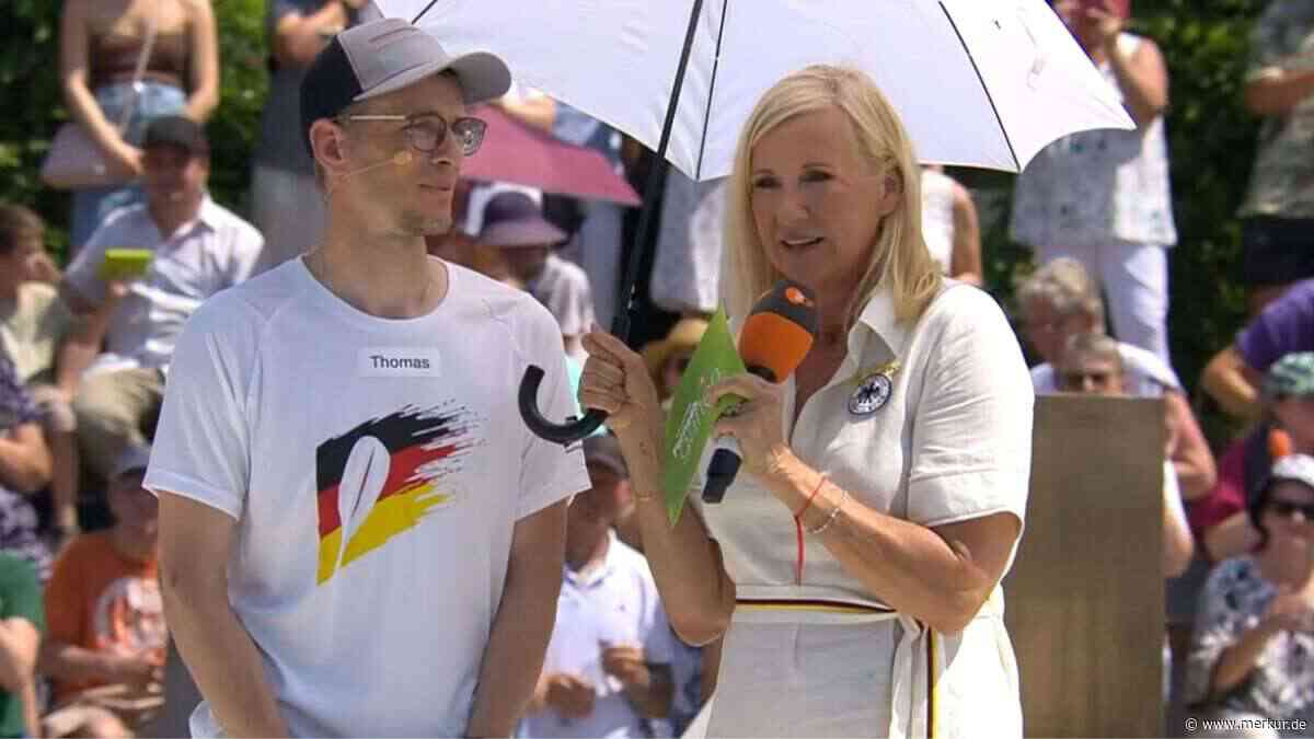 „Hab ich ein zweites Kleid?“: Andrea Kiewel fackelt bei Hitze im „ZDF-Fernsehgarten“ nicht lange