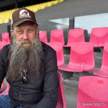Jan Willem houdt al 25 jaar de lijnen kort bij Go Ahead Eagles