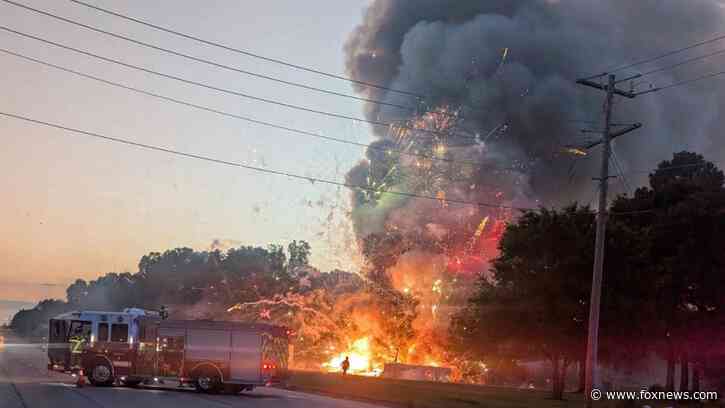 Responders put out explosive blaze at fireworks stand in Oklahoma