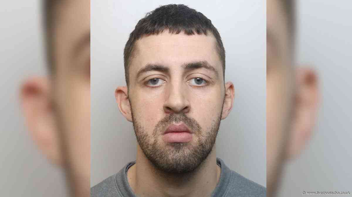 He kept an arsenal of weapons in his prison cell to defend himself from 'divvies'
