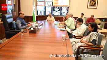 Abhishek meets Birla, wants 20 TMC rebels disqualified