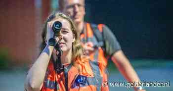 Myrthe (28) staat midden in de nacht een kwartier voor vreemde huizen: ‘Ze denken dat we kwaad in de zin hebben’
