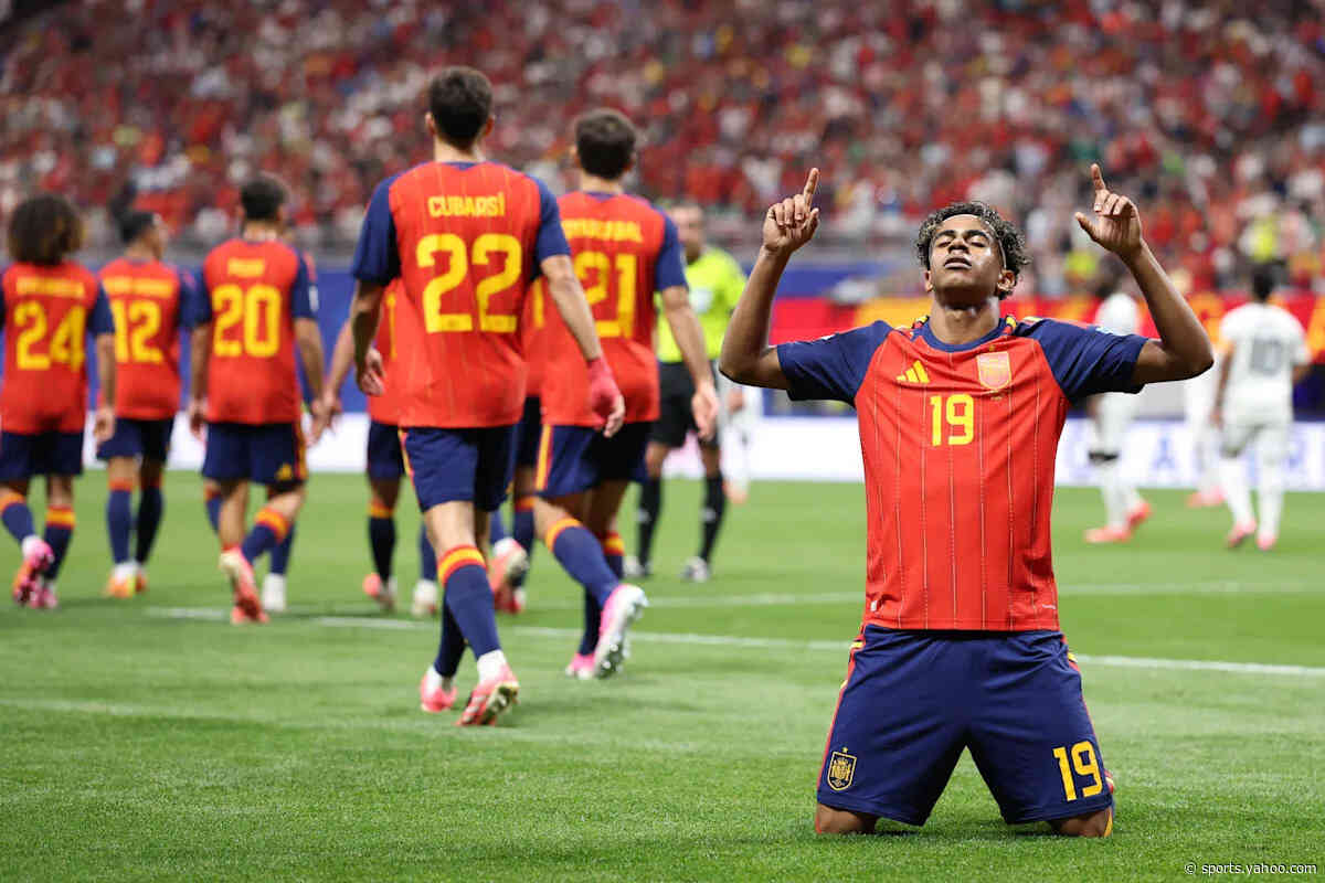 🤝 Lamine Yamal emulates football icon with first World Cup goal