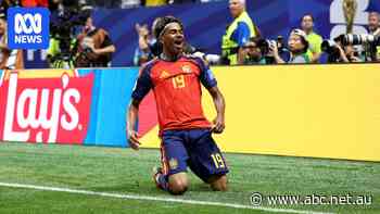 Live: Spain breezes past Saudis as teen sensation announces World Cup arrival