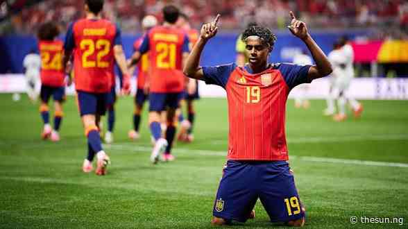 World Cup: Yamal scores as Spain thrash Saudi Arabia 4-0