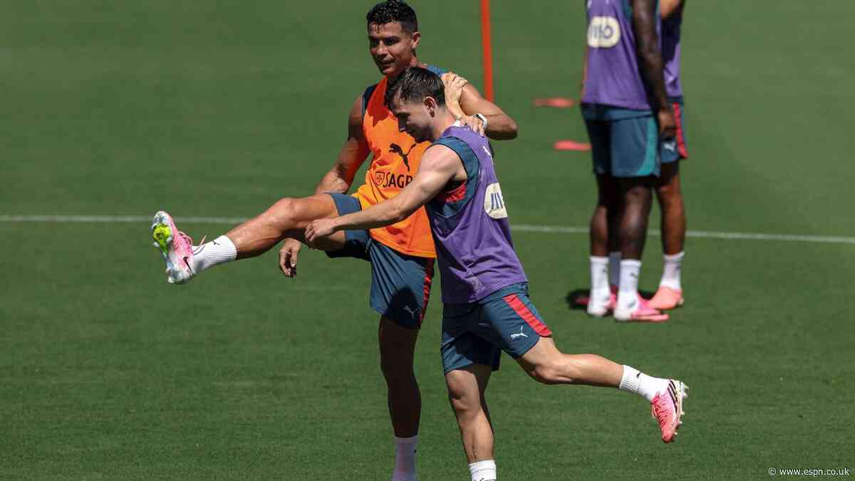 Conceição: No obligation to pass ball to Ronaldo