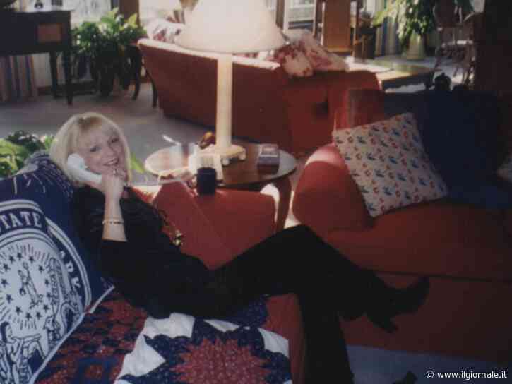 "Figlia eccezionale", ma quella nella foto postata da Trump non è Ivanka né Tiffany: la gaffe del presidente Usa