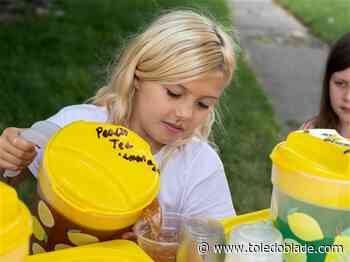 Photo gallery: Lemonade stand