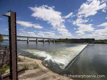 Jet-skier goes over weir in Saskatoon's South Saskatchewan River