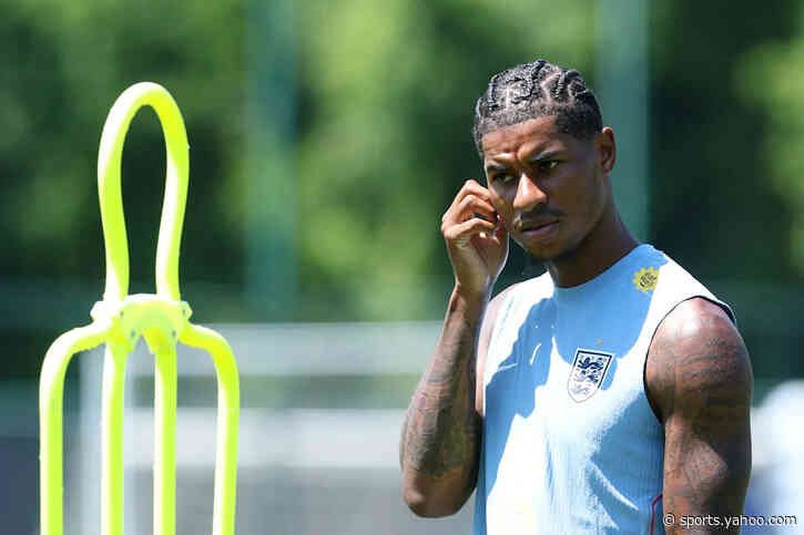 Chelsea Tipped To Go For This Manchester United Winger: Should Alonso Snap Him Up?