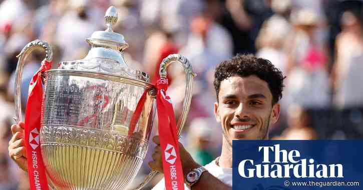 Cerúndolo fights back in marathon three-hour Queen’s final to defeat Paul