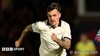 Swindon sign ex-Port Vale defender Clark