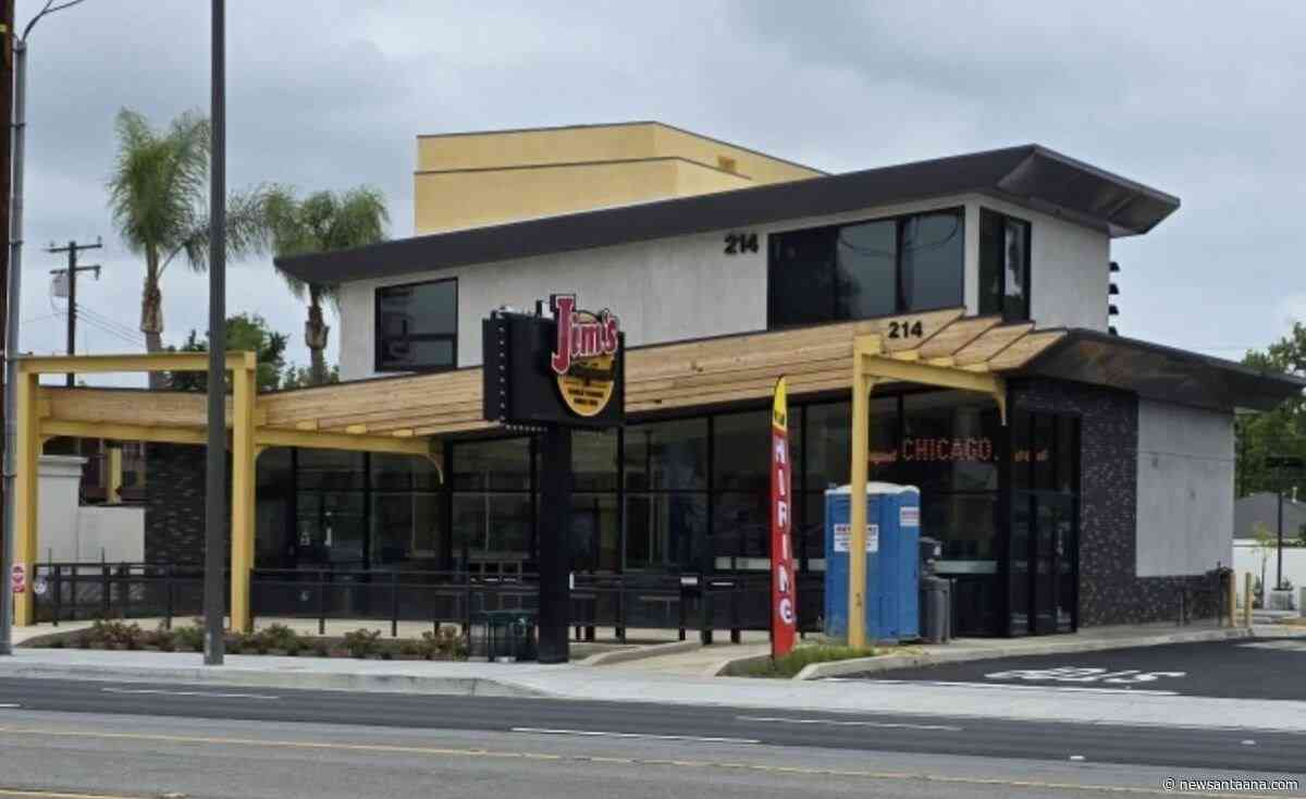 Jim’s Original, Chicago hot dog institution, officially expands to Orange